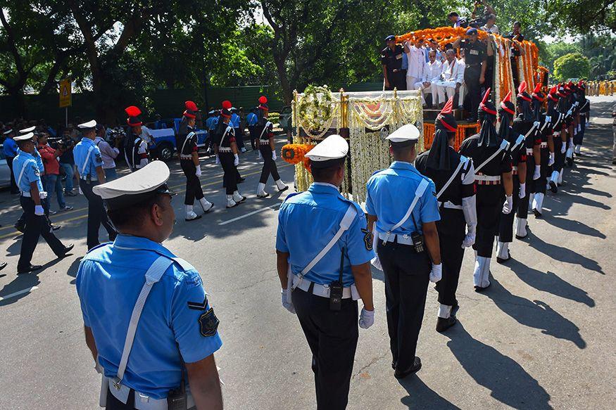 Atal Bihari Vajpayee Funeral: Vajpayee's Mortal Remains Taken to BJP Headquarters