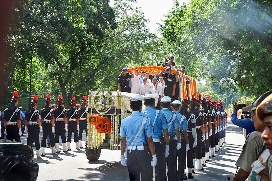 Atal Bihari Vajpayee Funeral: Vajpayee's Mortal Remains Taken to BJP Headquarters