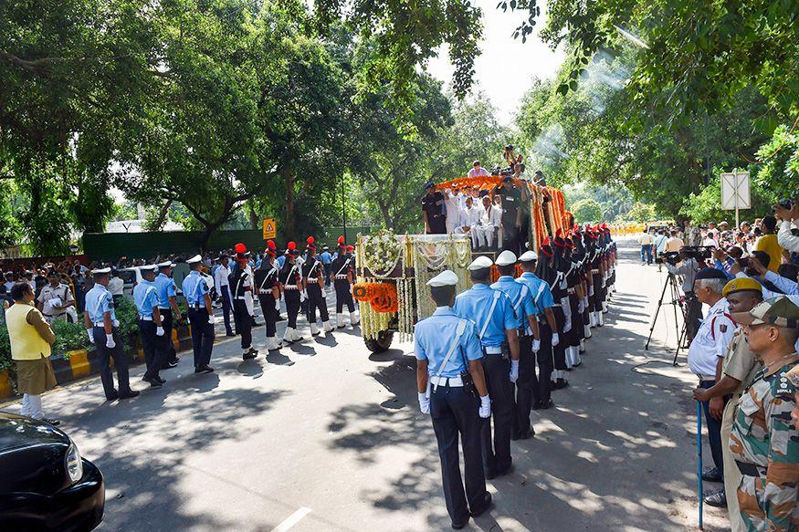 Atal Bihari Vajpayee Funeral: Vajpayee's Mortal Remains Taken to BJP Headquarters