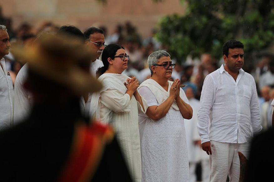 Atal Bihari Vajpayee cremated with full state Honours