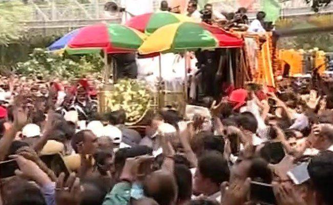 Atal Bihari Vajpayee's Final Journey Photos