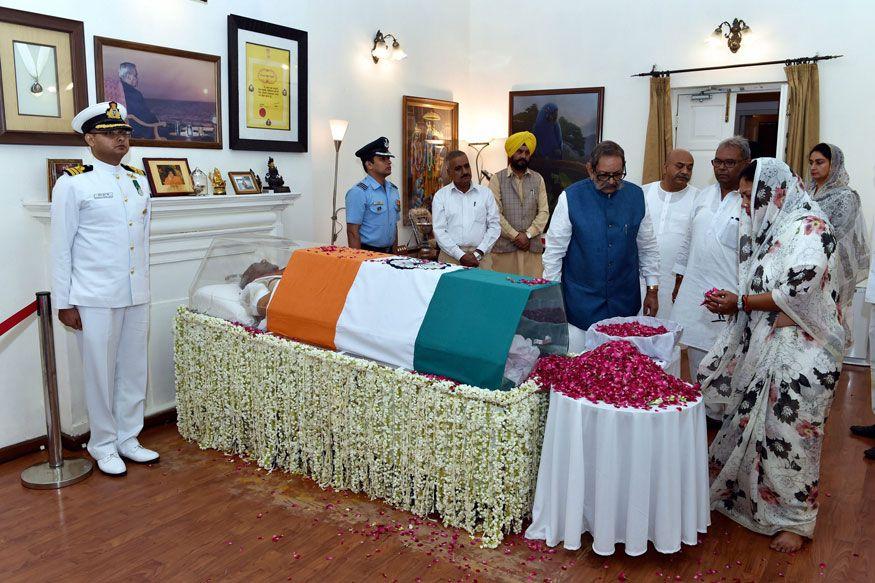 Atal Bihari Vajpayee's Funeral: Politicians Pay Their Last Respects