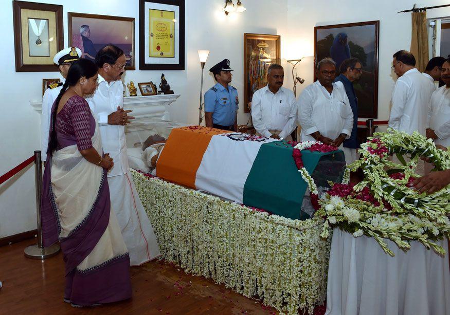 Atal Bihari Vajpayee's Funeral: Politicians Pay Their Last Respects