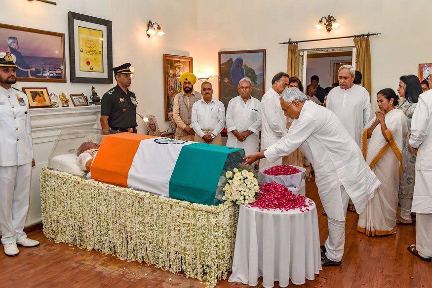 Atal Bihari Vajpayee's Funeral Politicians Pay Their Last Respects