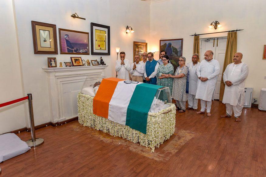 Atal Bihari Vajpayee's Funeral Politicians Pay Their Last Respects