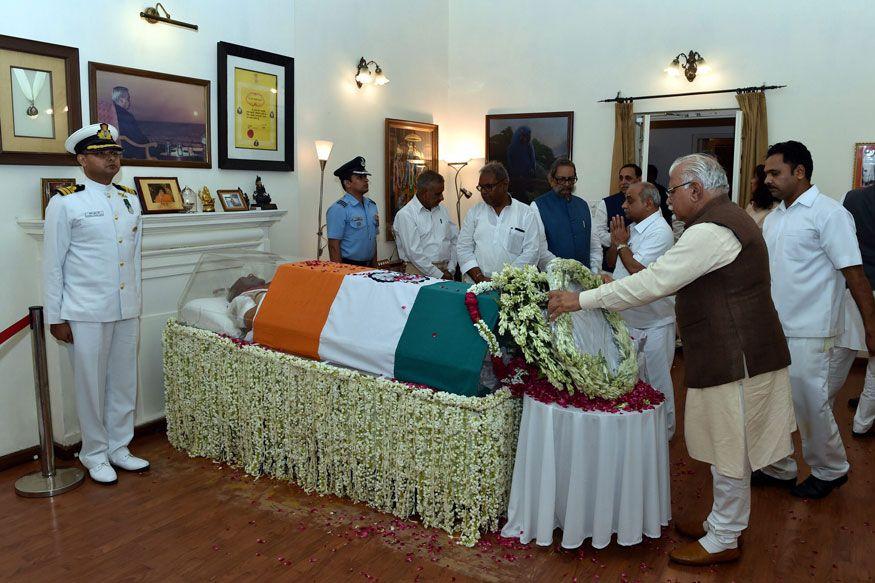 Atal Bihari Vajpayee's Funeral Politicians Pay Their Last Respects