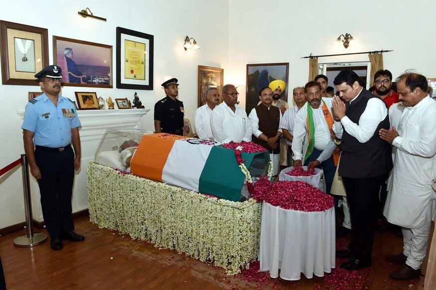 Atal Bihari Vajpayee's Funeral Politicians Pay Their Last Respects
