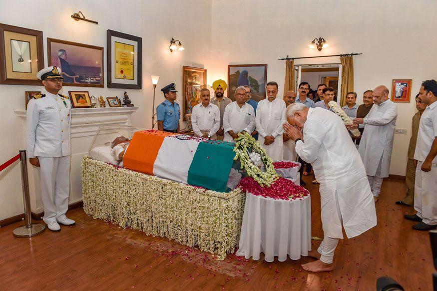Atal Bihari Vajpayee's Funeral Politicians Pay Their Last Respects