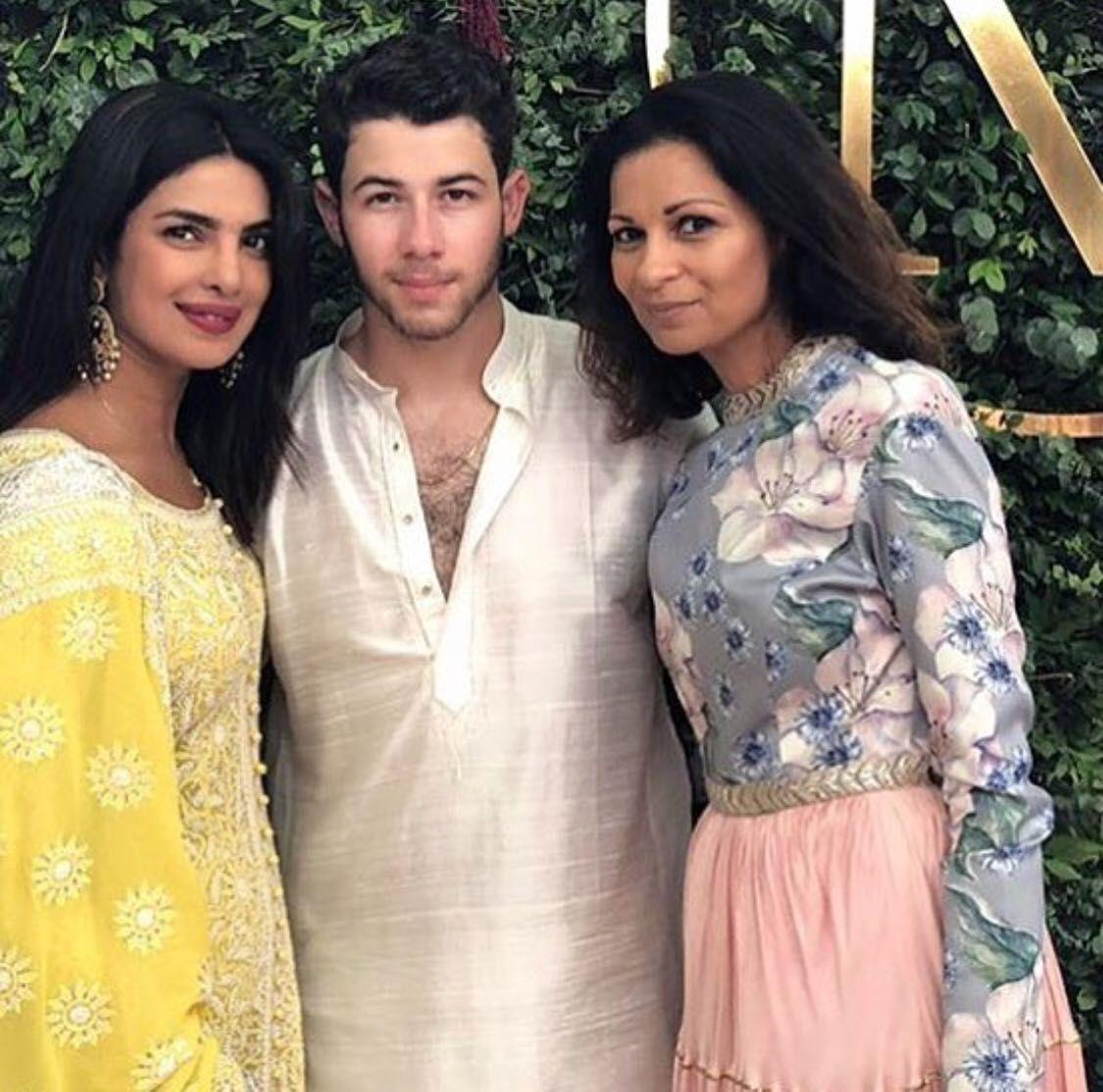 Awwdorable! Priyanka Chopra shares some lovely pictures from her roka ceremony with Nickjonas