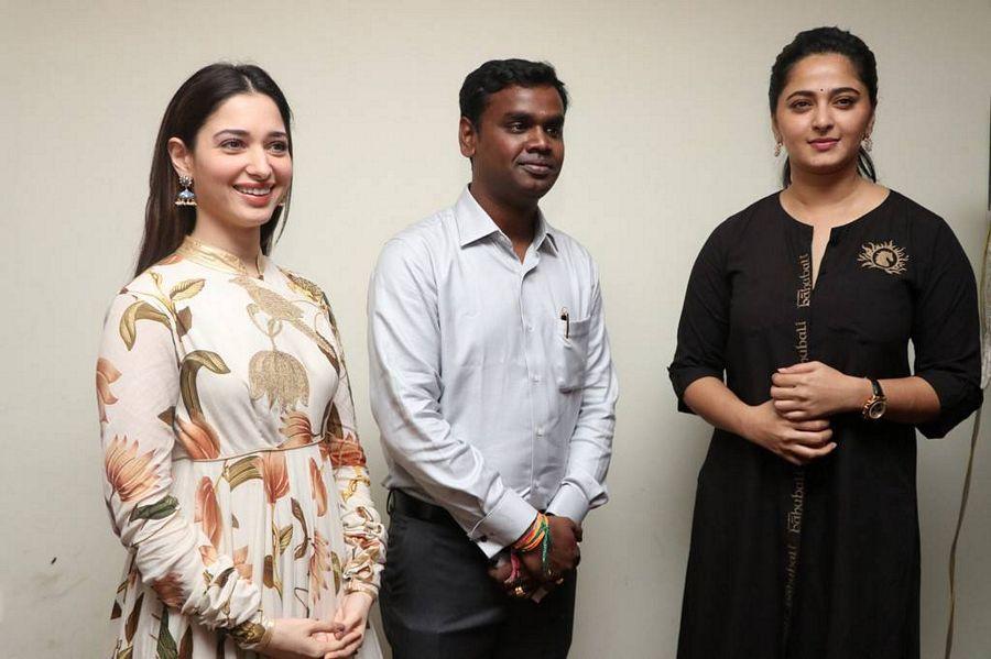 Baahubali 2 Tamil Film Press Meet Photos