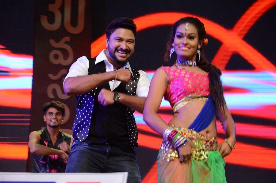 Babu Bangaram Audio Launch Photos