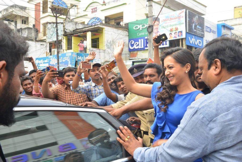 Catherine Tresa launches B New Mobile store in Eluru Photos