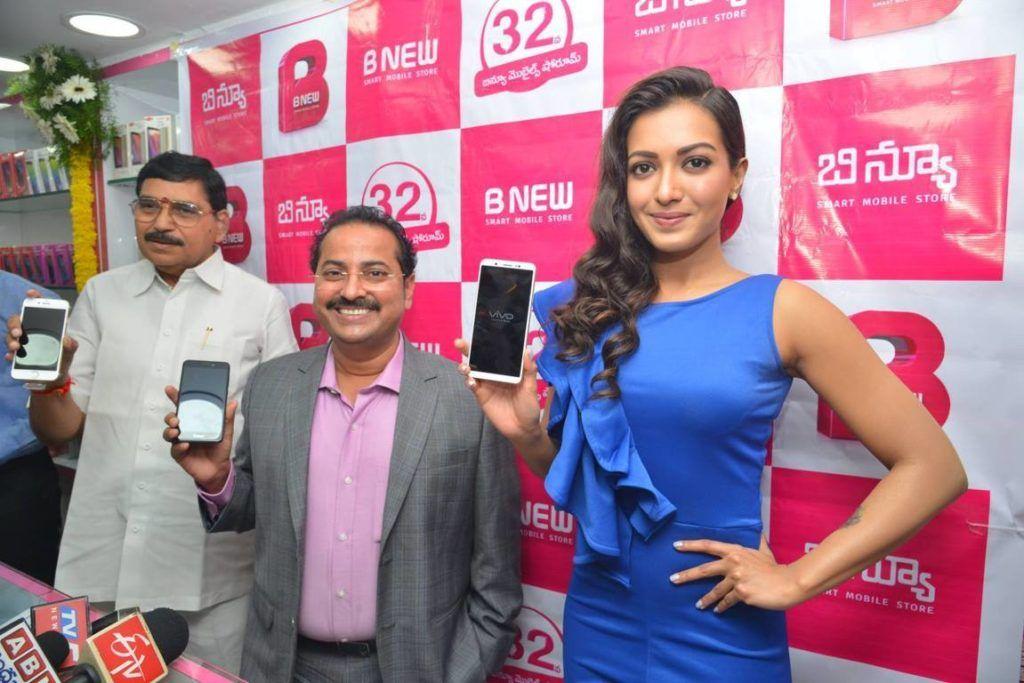 Catherine Tresa launches B New Mobile store in Eluru Photos