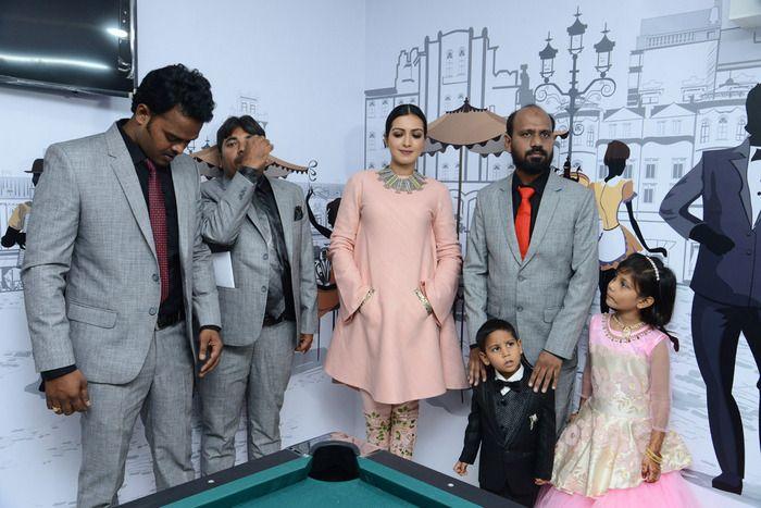 Catherine Tresa launches Eledent Hospital at Kondapur Photos