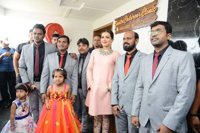 Catherine Tresa launches Eledent Hospital at Kondapur Photos