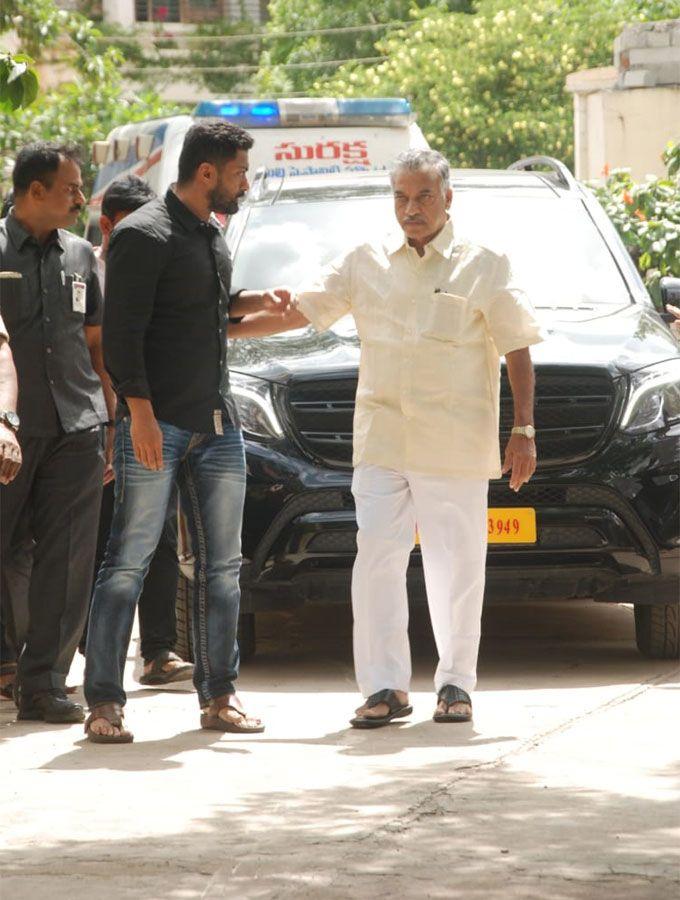 Celebrities Pay Homage to Nandamuri Harikrishna Photos