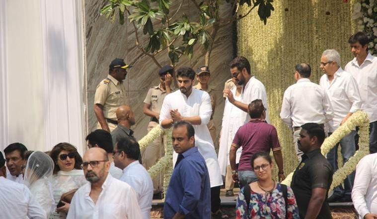 Celebrities arrives to pay his last respects to Sridevi Photos