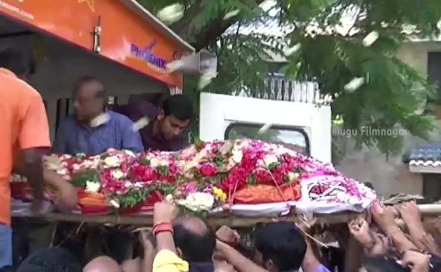 Celebrities at Dil Raju Wife Anitha Funeral