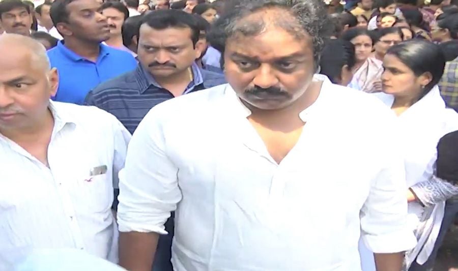 Celebrities at Dil Raju Wife Anitha Funeral