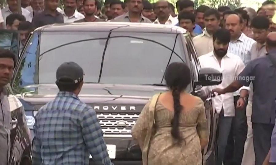 Celebrities at Dil Raju Wife Anitha Funeral