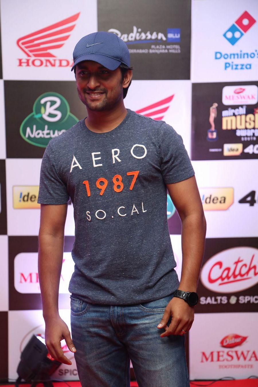 Celebrities at Mirchi Music Awards 2016