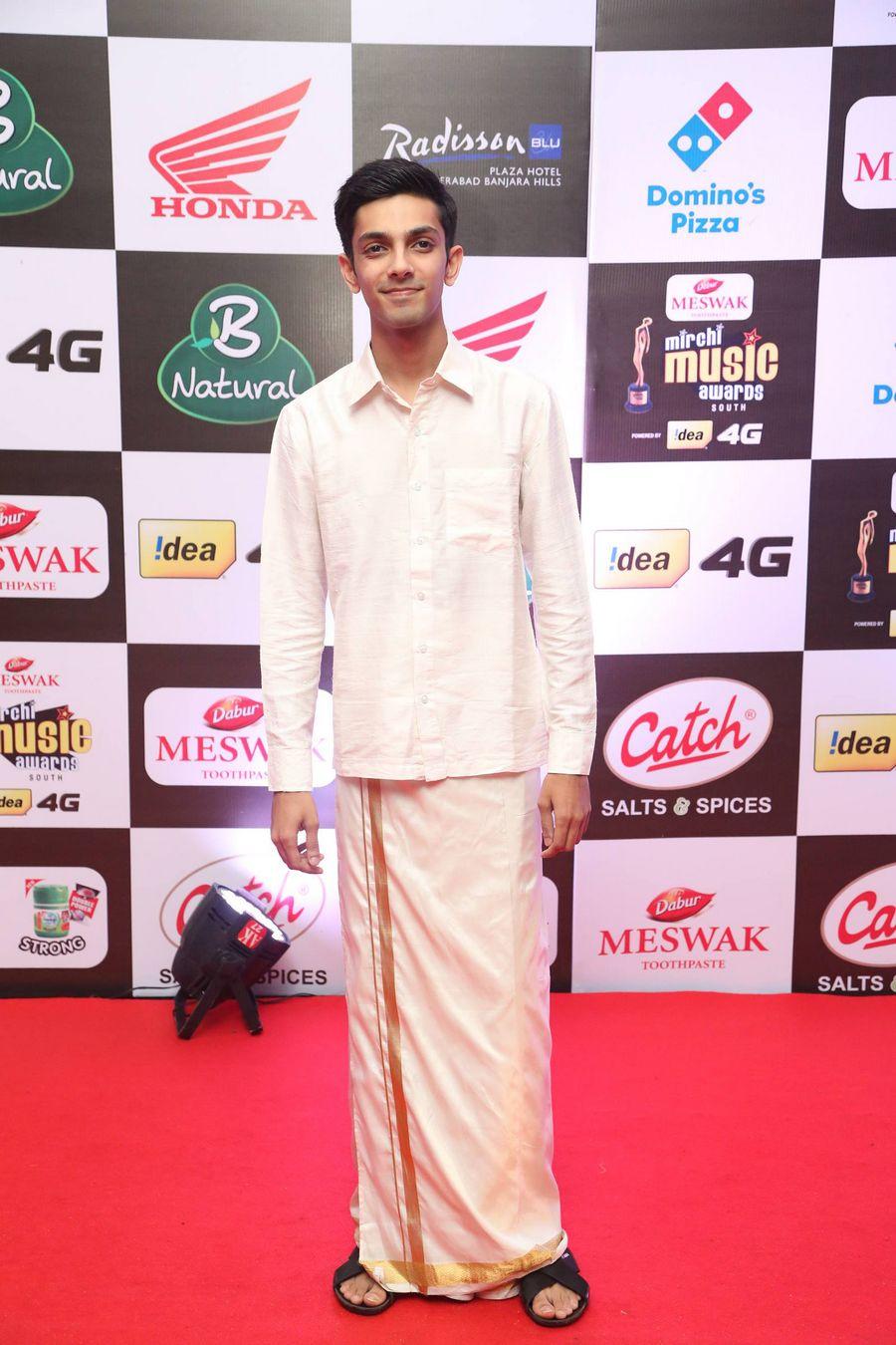 Celebrities at Mirchi Music Awards 2016