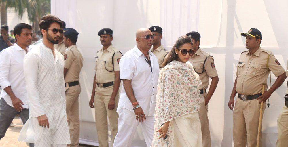 Celebrities pay homage to Sridevi Photos