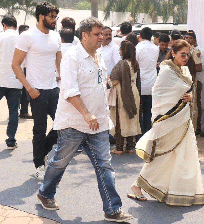 Celebrities pay homage to Sridevi Photos