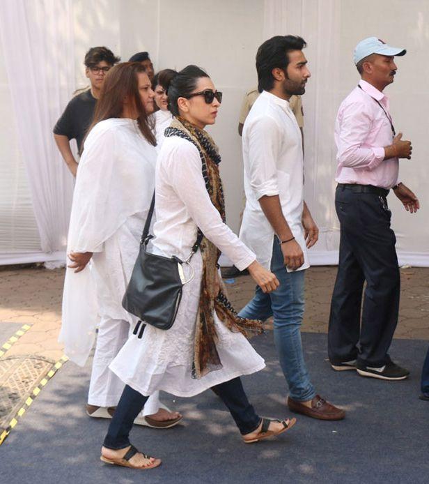 Celebrities pay homage to Sridevi Photos