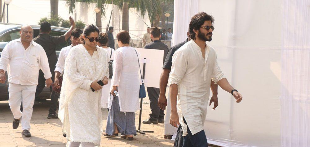Celebrities pay homage to Sridevi Photos