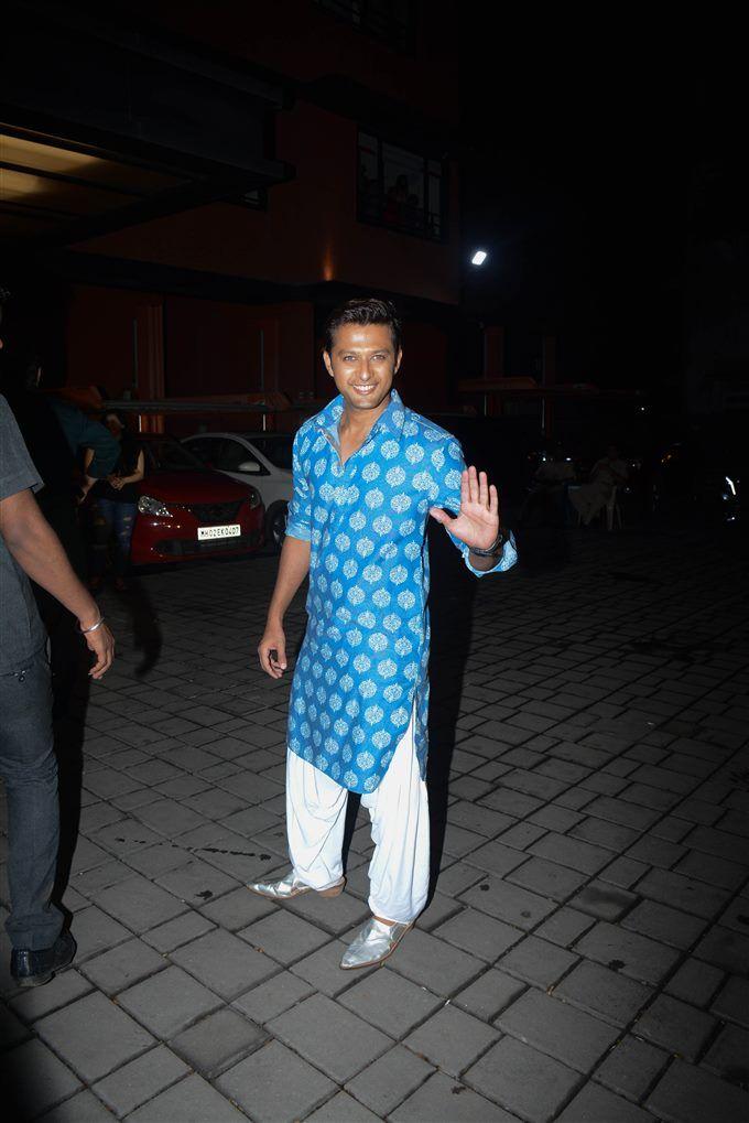 Celebs At Arpita Khan Diwali Bash 2017 Photos