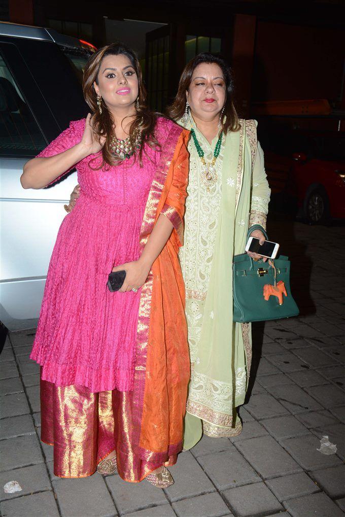 Celebs At Arpita Khan Diwali Bash 2017 Photos