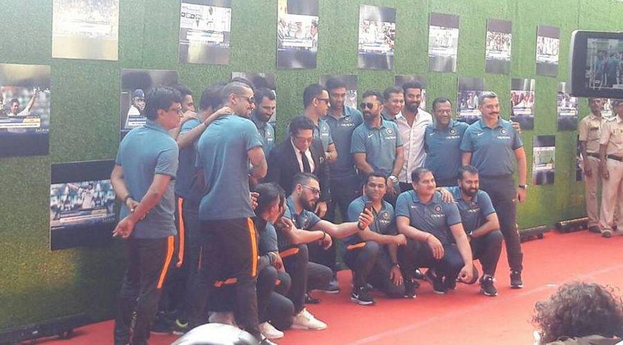 Celebs Attend Sachin A Billion Dreams GRAND PREMIERE