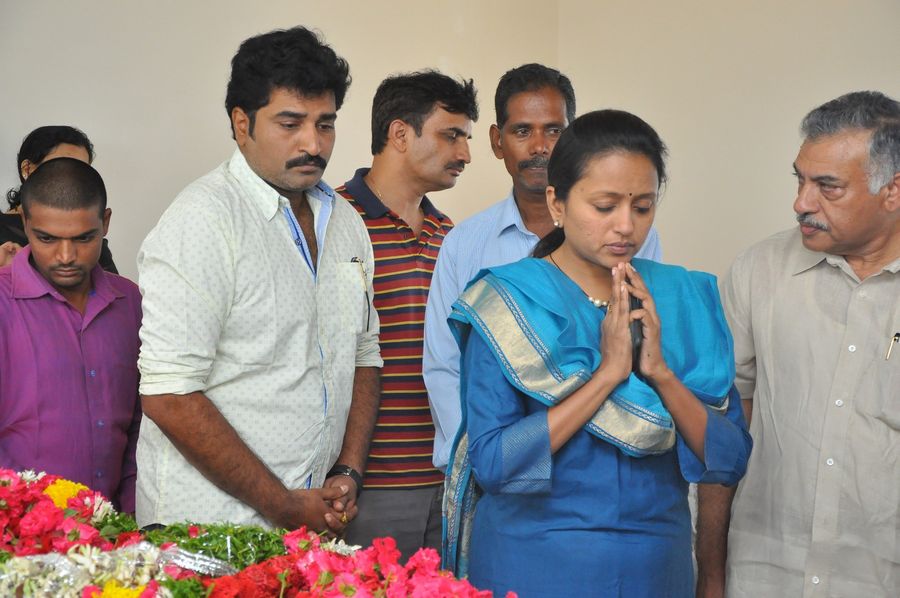 Celebs Condolences to Dr C Narayana Reddy Pics