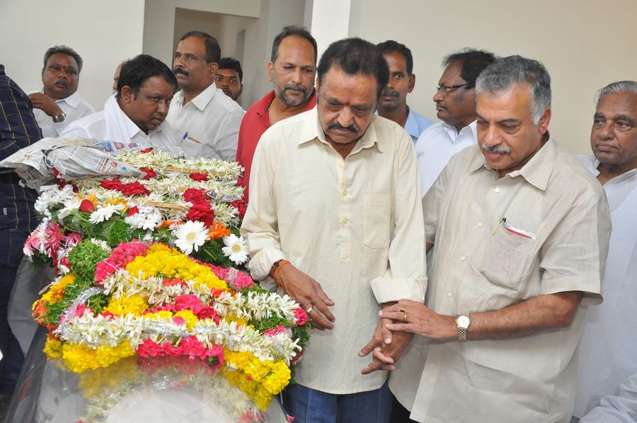 Celebs Condolences to Dr C Narayana Reddy Pics