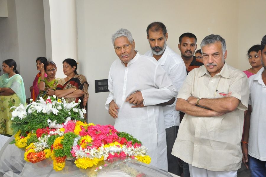 Celebs Condolences to Dr C Narayana Reddy Pictures