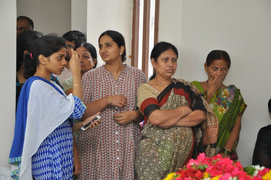 Celebs Condolences to Dr C Narayana Reddy Pictures