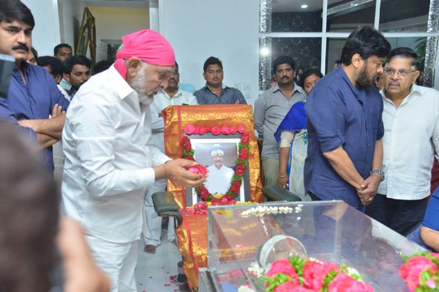 Celebs Condolences to Kodi Ramakrishna Pictures