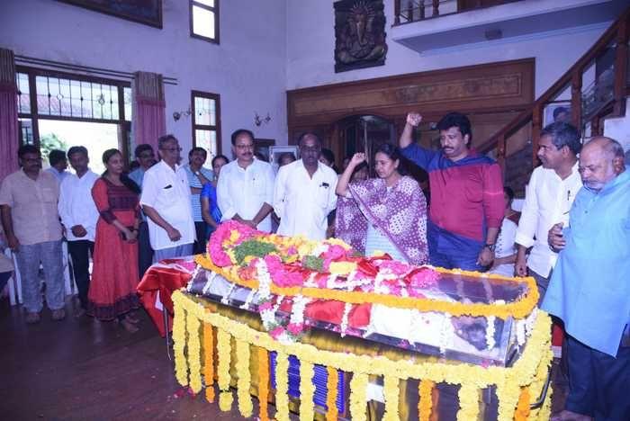 Celebs Pay Condolence to Madala Ranga Rao Photos