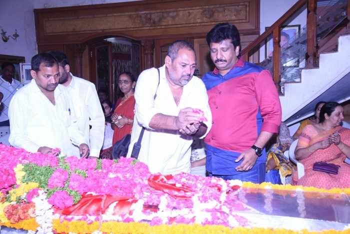 Celebs Pay Condolence to Madala Ranga Rao Photos