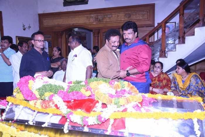 Celebs Pay Condolence to Madala Ranga Rao Photos