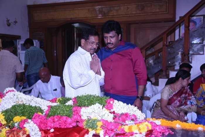 Celebs Pay Condolence to Madala Ranga Rao Photos