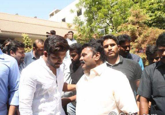 Celebs Pay Condolences on Dasari Death Pictures