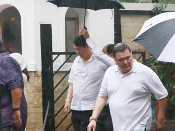 Celebs Pay Last Respects To Shashi Kapoor Photos