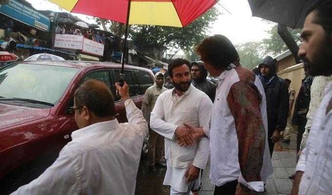 Celebs Pay Last Respects To Shashi Kapoor Photos