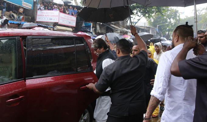 Celebs Pay Last Respects To Shashi Kapoor Photos