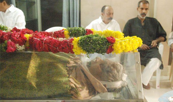 Celebs Pay condolence to Sr.Producer of Telugu film industry K Raghava