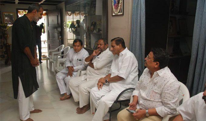 Celebs Pay condolence to Sr.Producer of Telugu film industry K Raghava