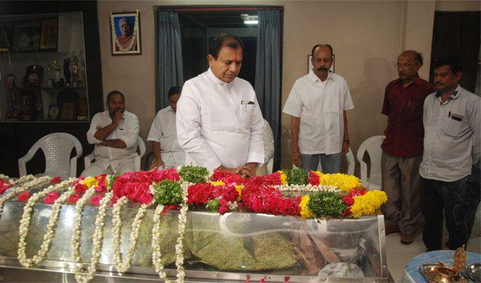 Celebs Pay condolence to Sr.Producer of Telugu film industry K Raghava