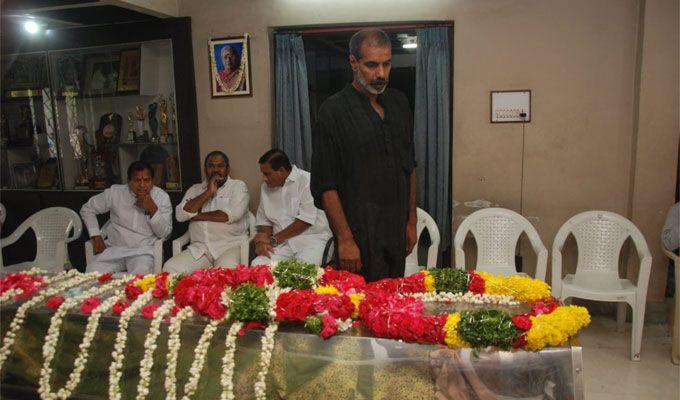 Celebs Pay condolence to Sr.Producer of Telugu film industry K Raghava